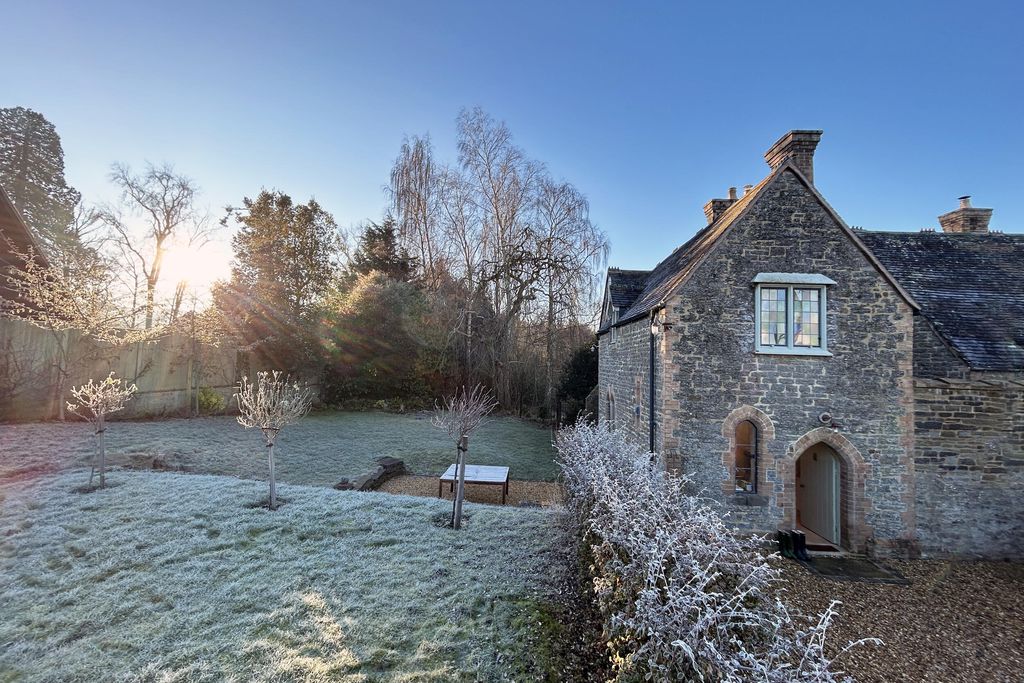 Trillow House 16 - Gallery