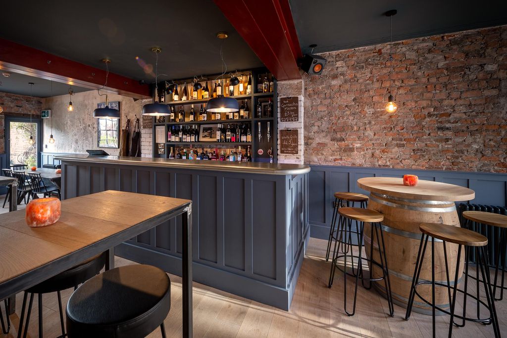 The Lion & Pheasant 16 - Gallery