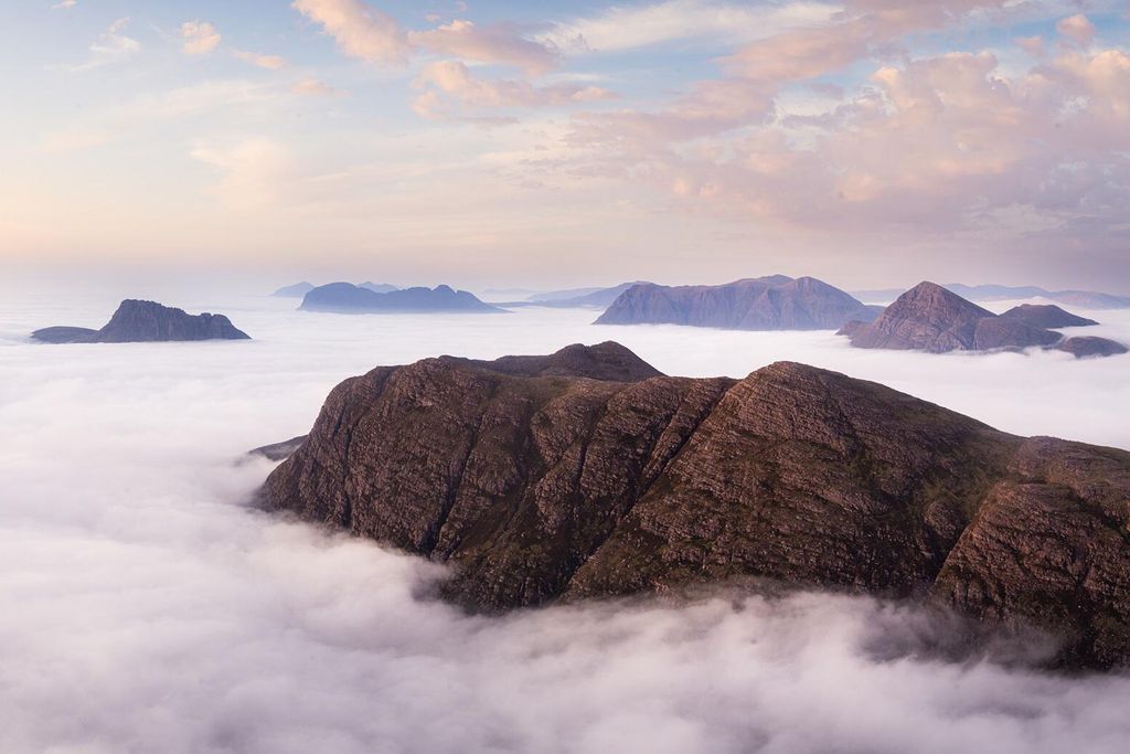 Curved Stone House 14 - Gallery