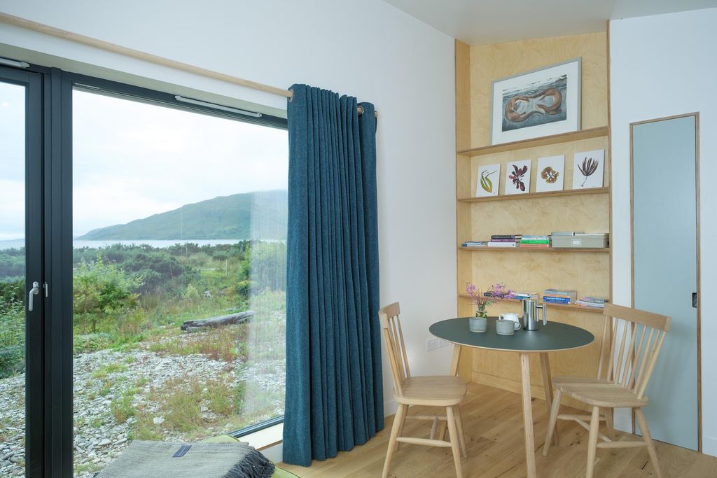 Nead Bernera 5 - Gallery