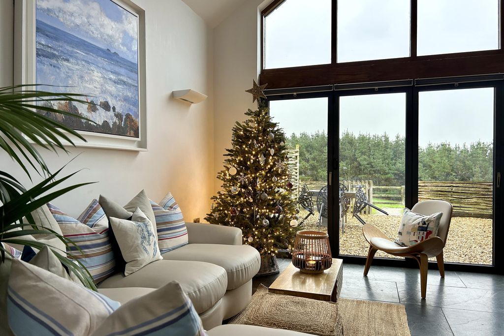 Merlin Farm 1 - Gallery