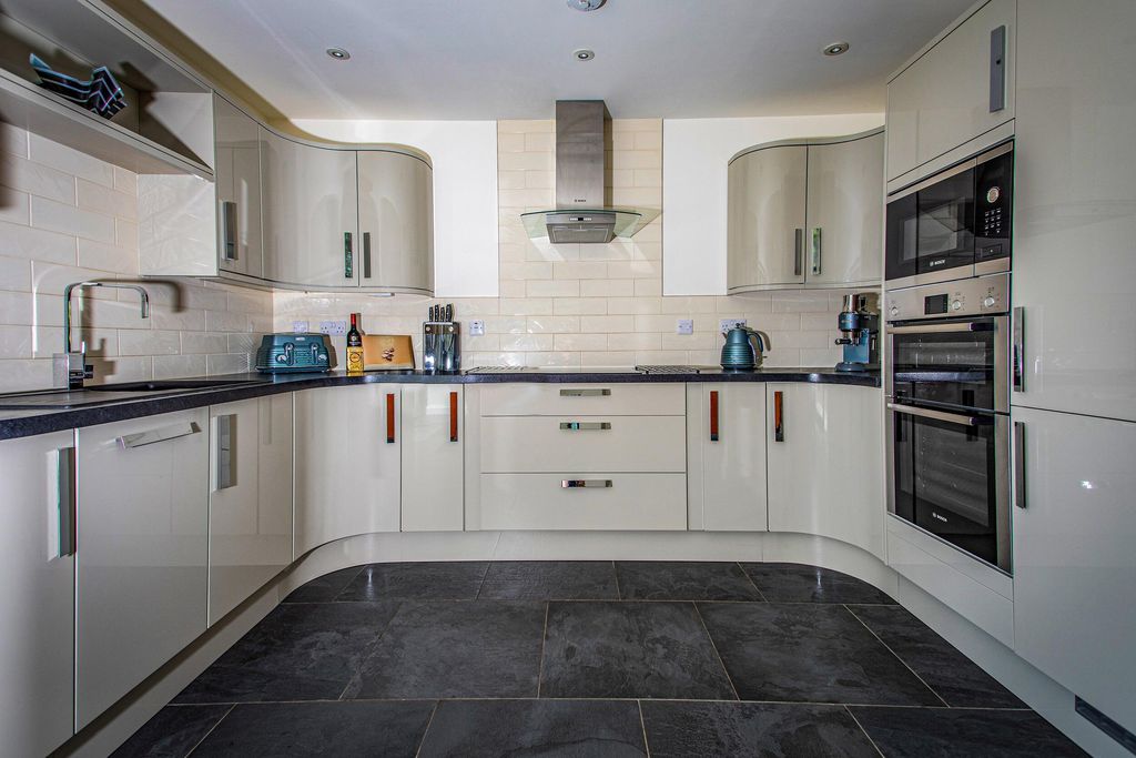 Avernish Lodge 7 - Gallery