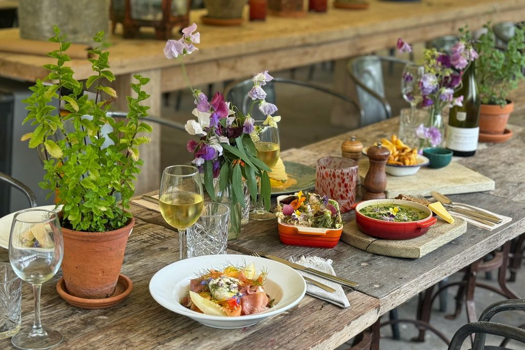 Stable Yard Studio Apartment 11 - Gallery