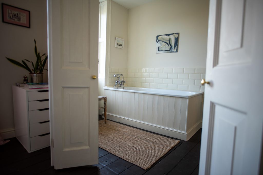 15 Pound Street 11 - Gallery