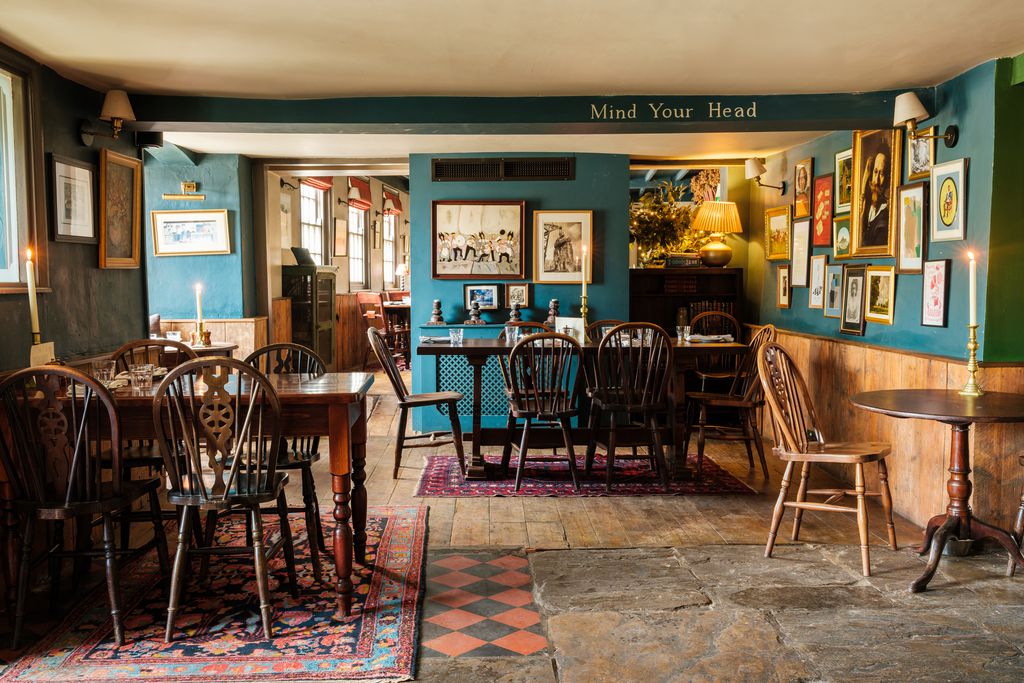 The Bell & Crown 10 - Gallery