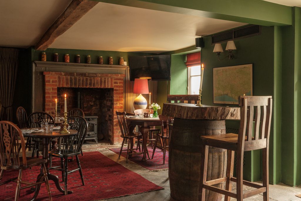 The Bell & Crown 1 - Gallery