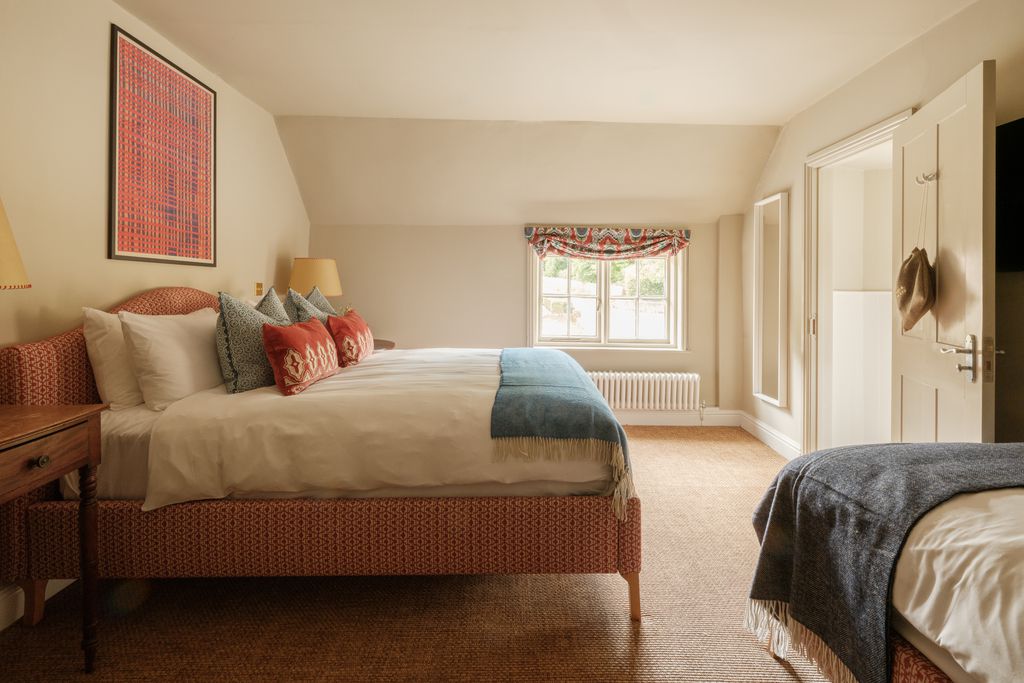 The Fleur de Lys 6 - Gallery