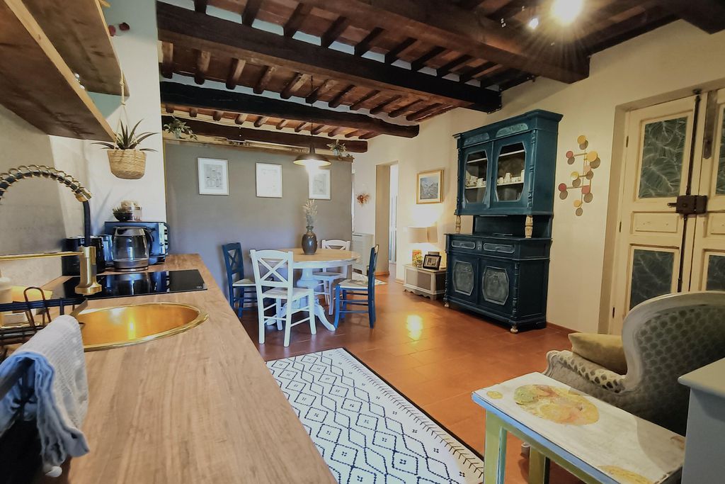 The Square 1 1 - Gallery