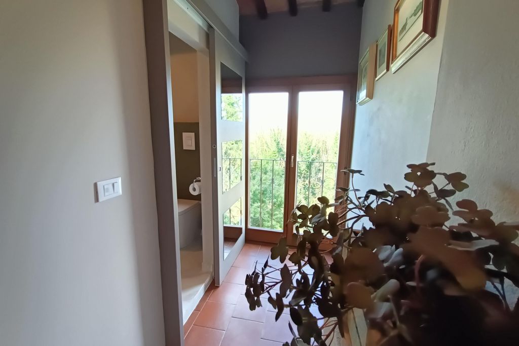 The Square 1 13 - Gallery