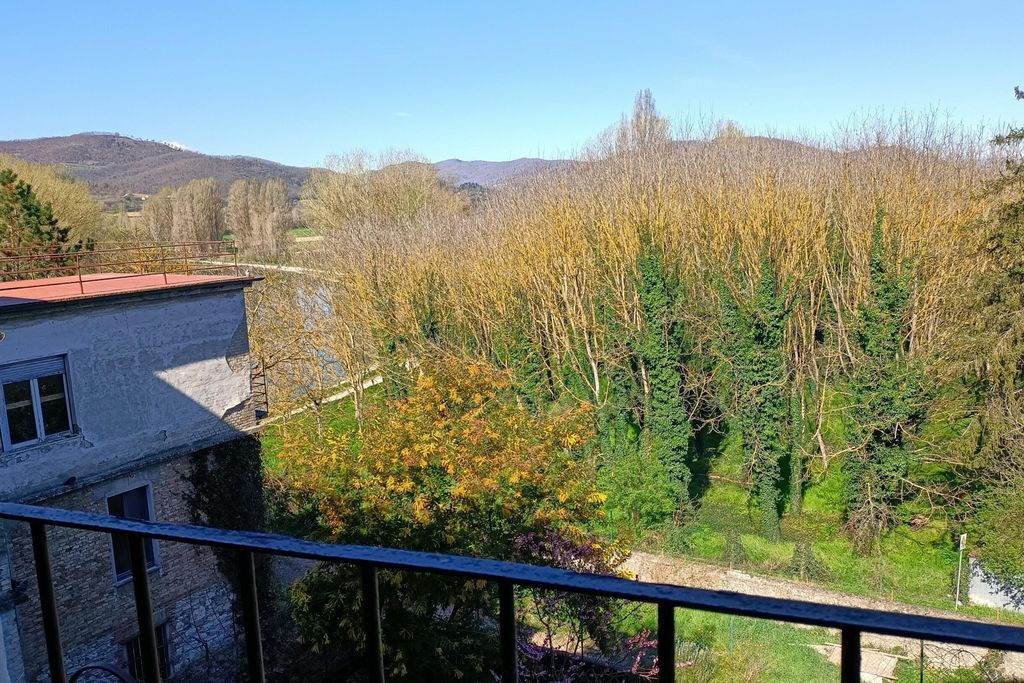 The Square 1 14 - Gallery