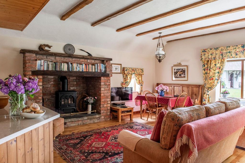 The Cottages 5 - Gallery