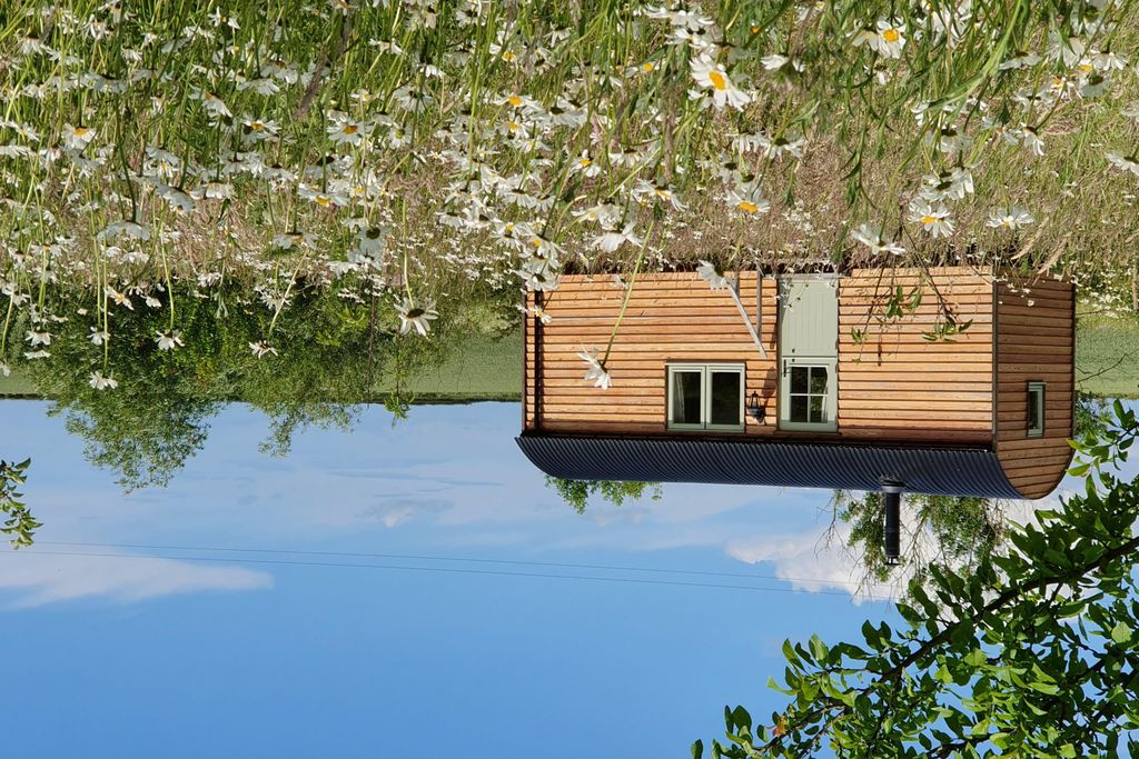 The Fuffins at Hunting Hall 20 - Gallery