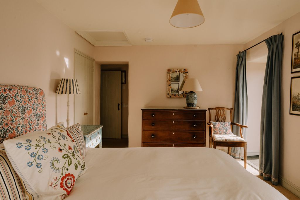 Hebog Bach 9 - Gallery