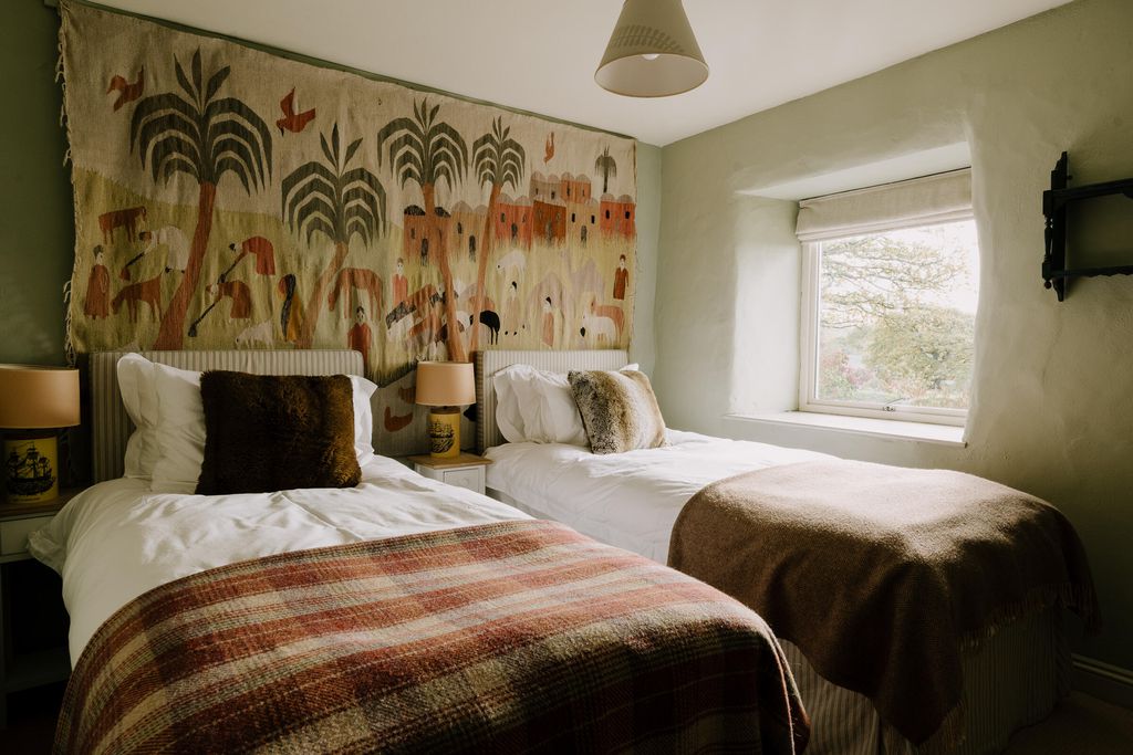 Hebog Bach 12 - Gallery