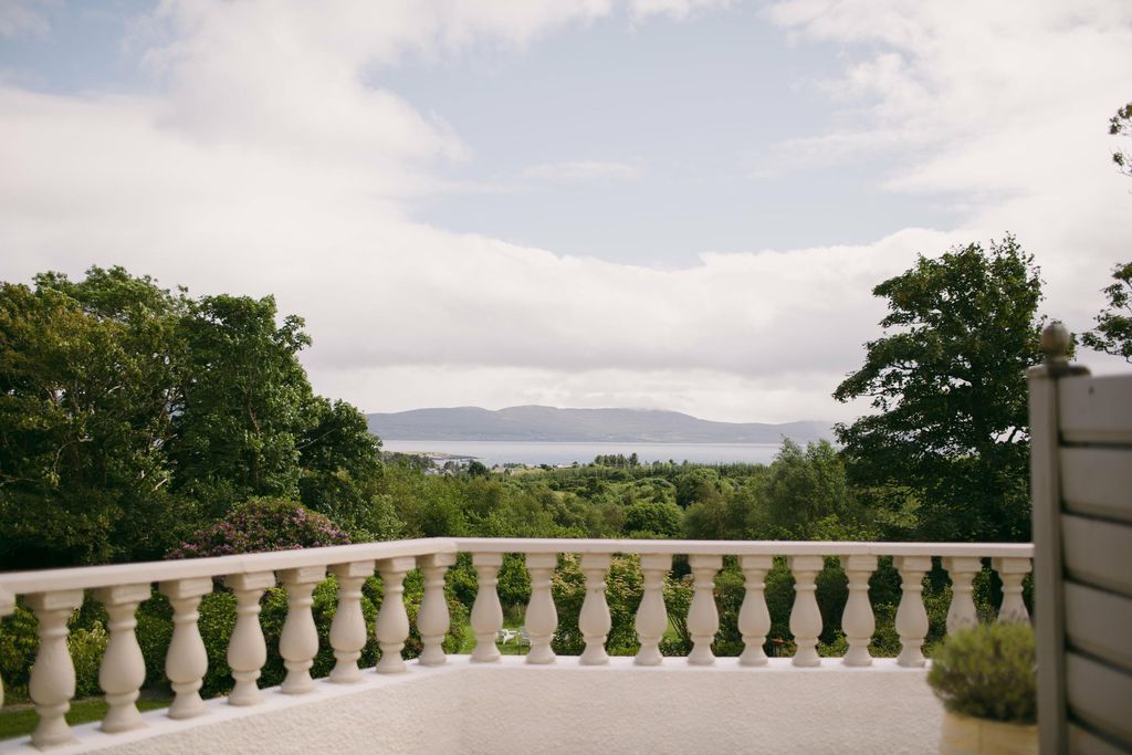 Mossie's 3 - Gallery