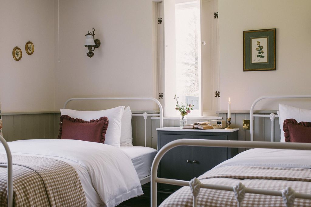 Mossie's 11 - Gallery