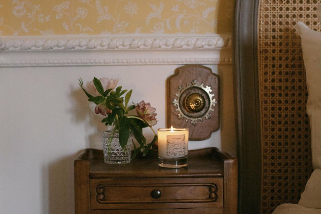 Mossie's 12 - Gallery