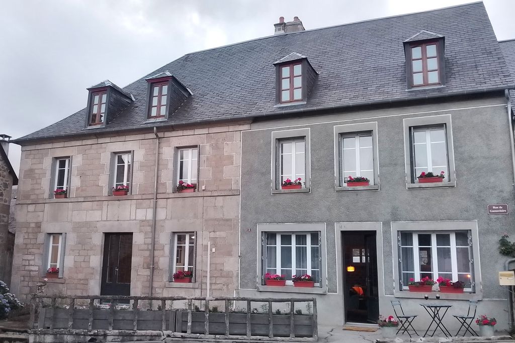 Monsieur Morgan's 1 - Gallery