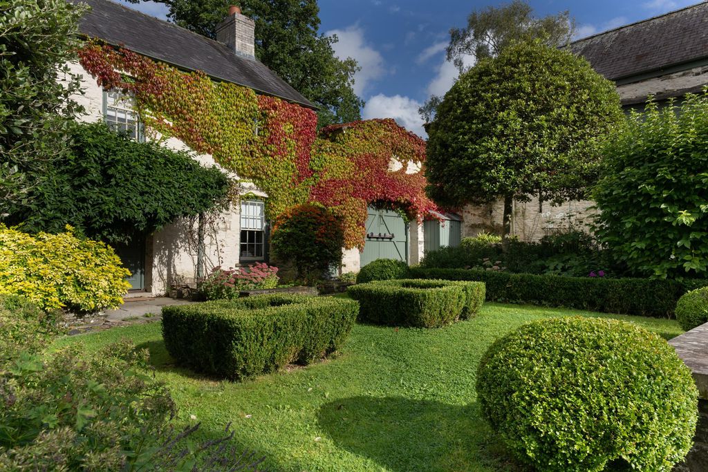 Llwynwermod Estate - West Cottage 7 - Gallery