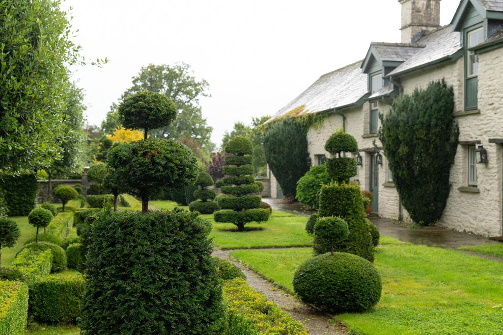 Llwynwermod Estate - West Cottage 19 - Gallery