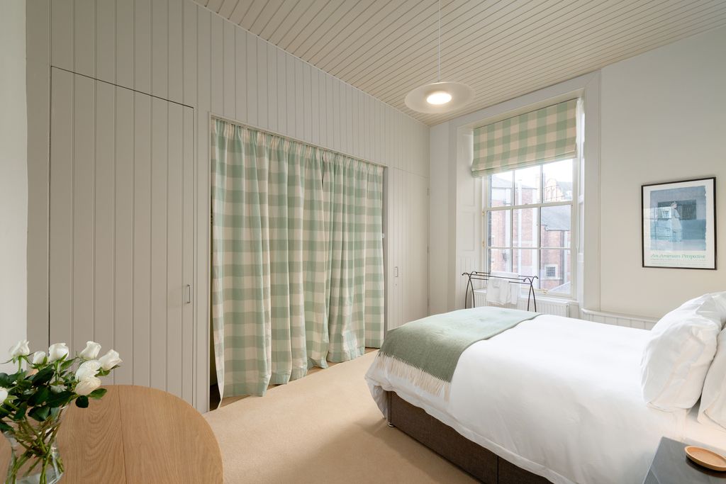 1 Cambridge Street 8 - Gallery