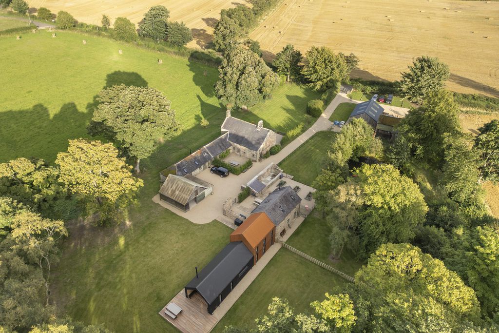 The Limeworks: Hemmel 2 - Gallery