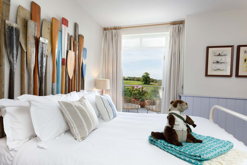 The Boathouse 10 - Gallery