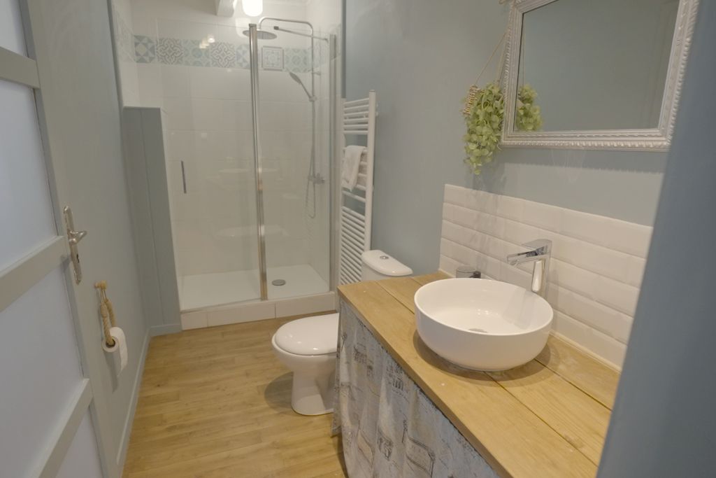 Monsieur Morgan's 11 - Gallery