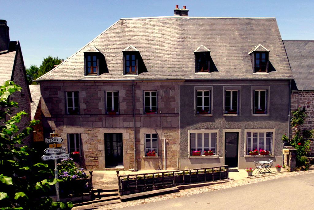 Monsieur Morgan's 18 - Gallery