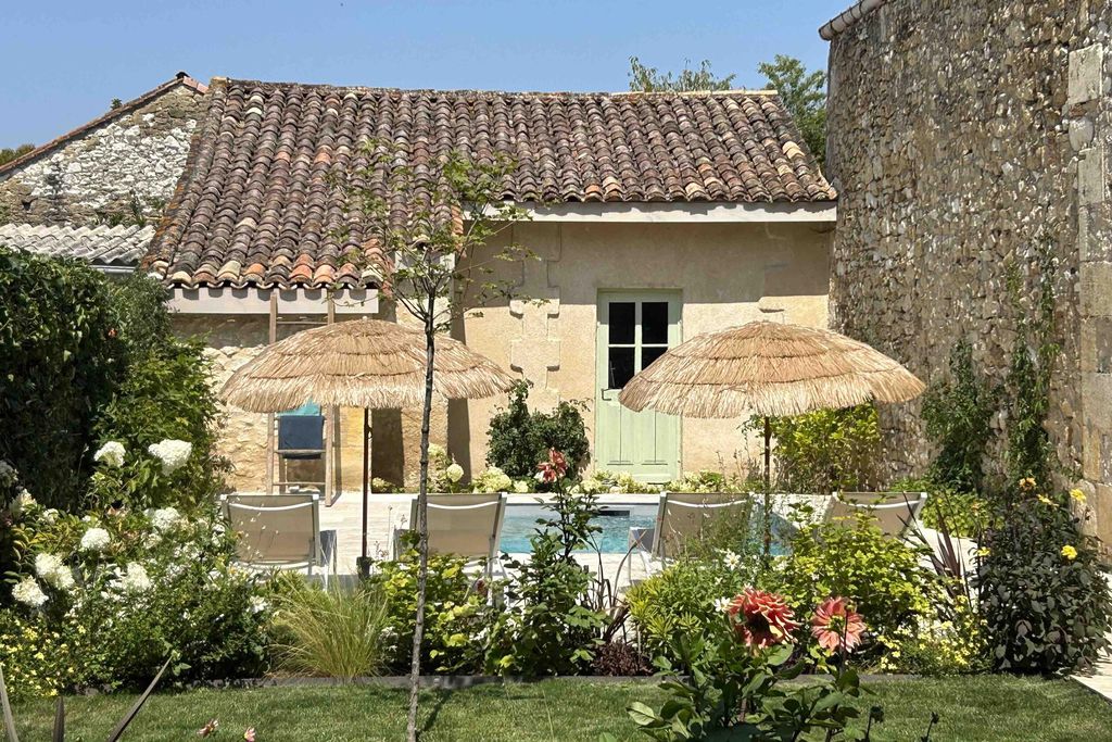 Le Renard 7 - Gallery