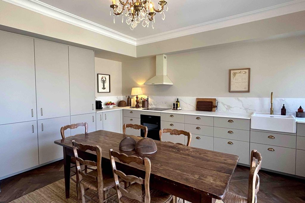 Le Renard 4 - Gallery