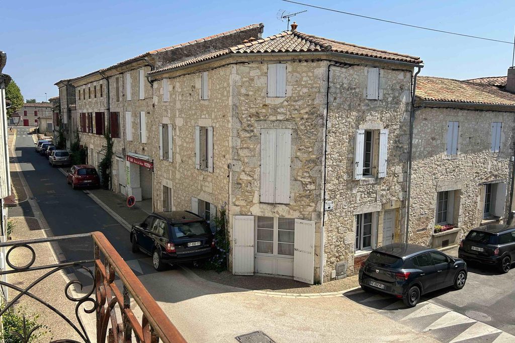 Le Renard 19 - Gallery