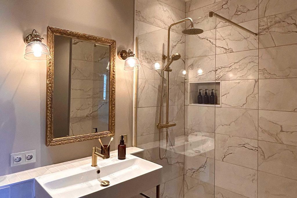 Le Renard 11 - Gallery