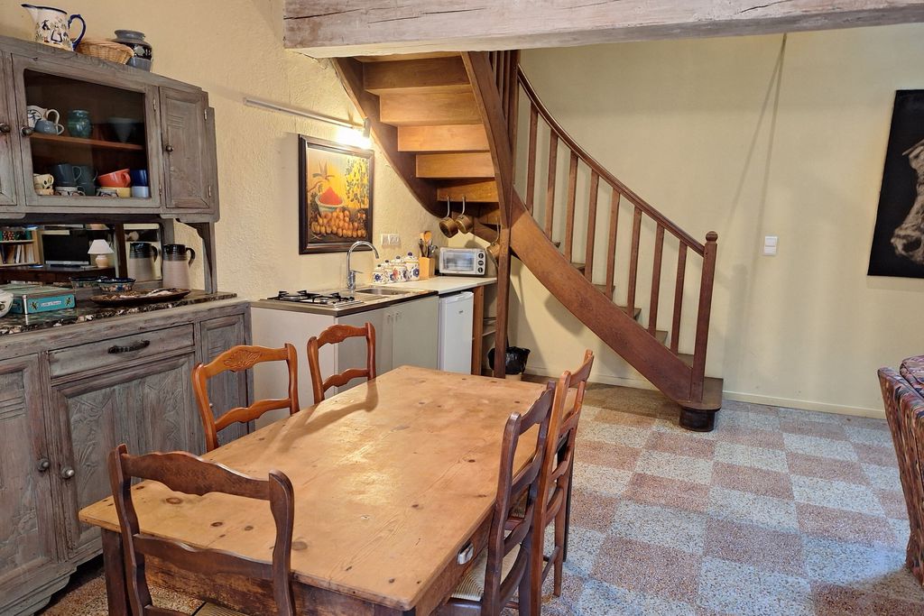 La Tour 11 - Gallery