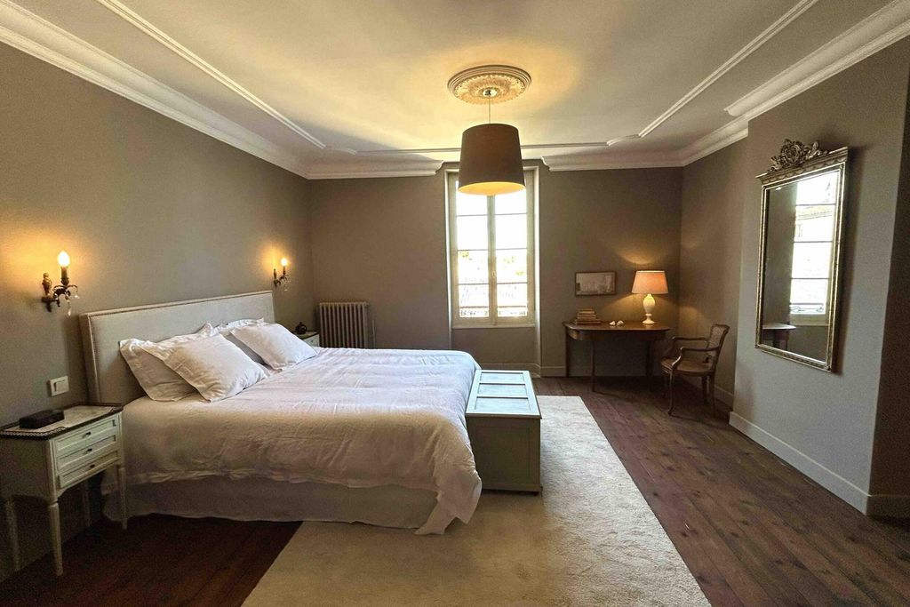 Le Renard 12 - Gallery