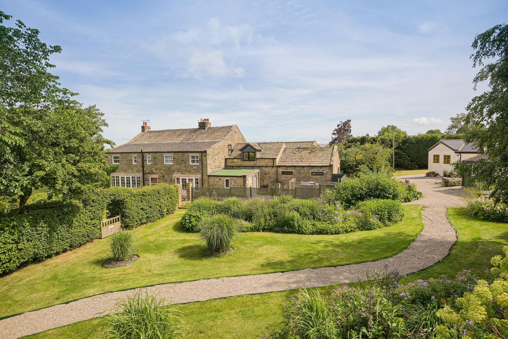 Cold Cotes 1 - Gallery