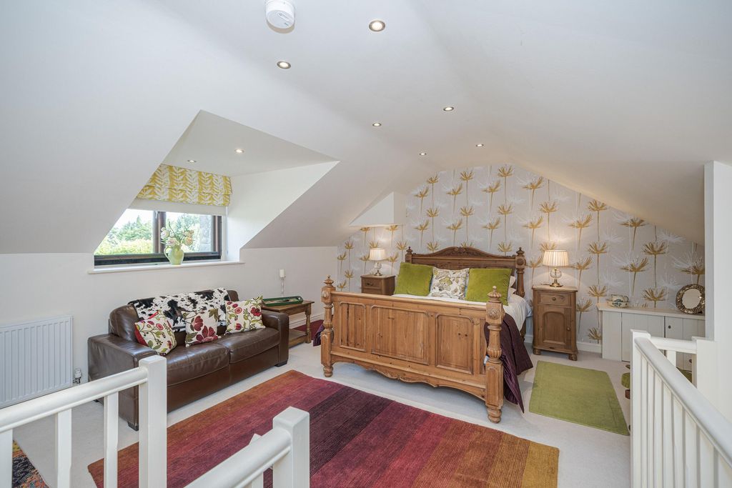 Cold Cotes 5 - Gallery