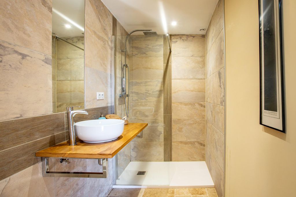 Le Manoir Retreat - The Wing 9 - Gallery