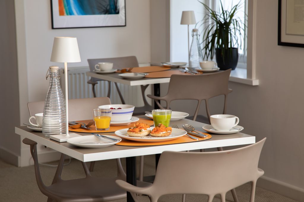 Roskhill House 4 - Gallery