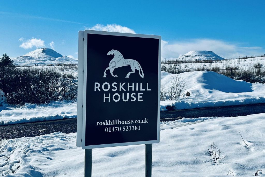 Roskhill House 16 - Gallery