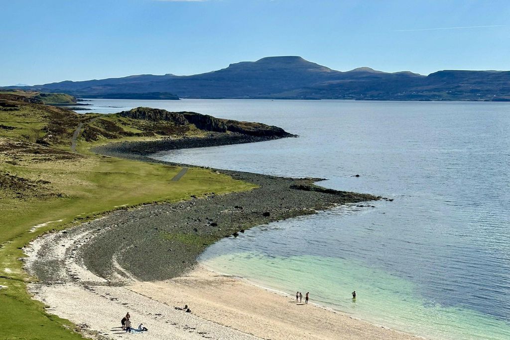 Roskhill House 15 - Gallery