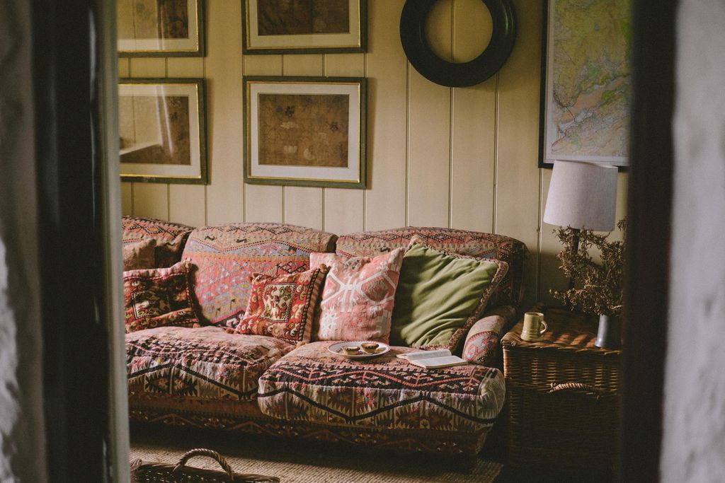 Garth Gell Farmhouse 9 - Gallery