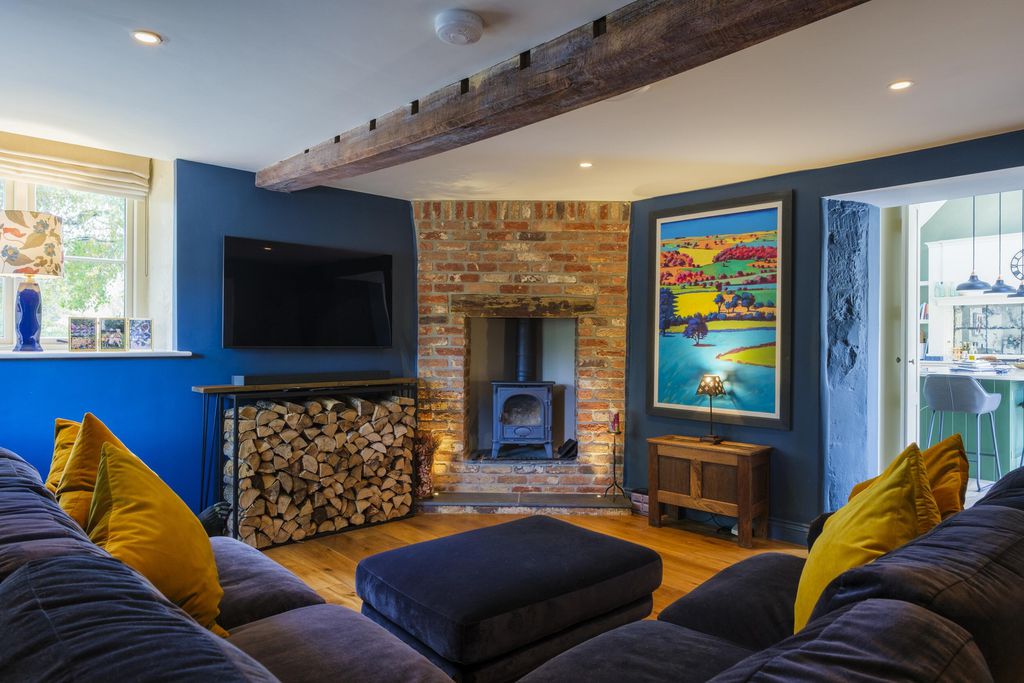 Pond Cottage 8 - Gallery