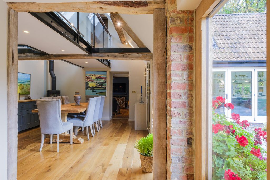 Pond Cottage 7 - Gallery