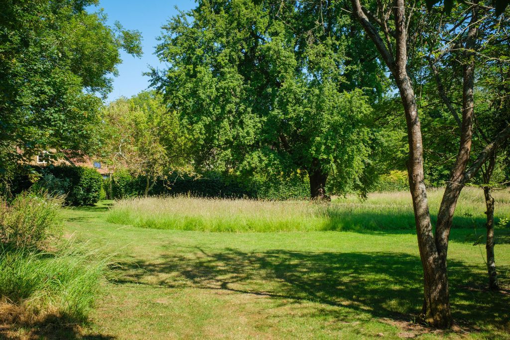 Pond Cottage 18 - Gallery