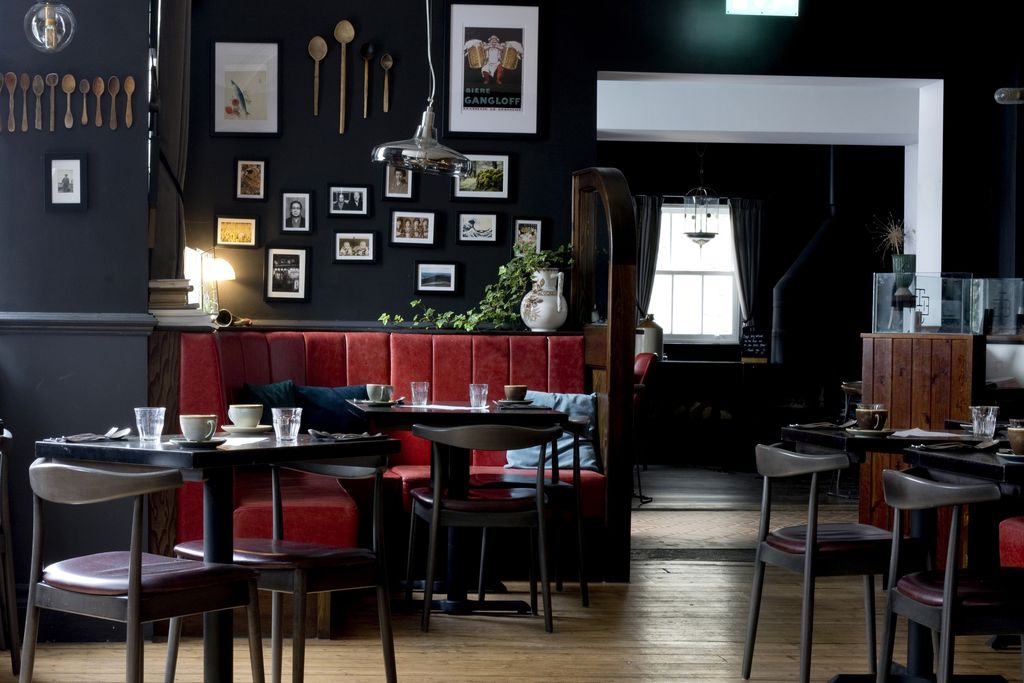 The Black Bull 4 - Gallery