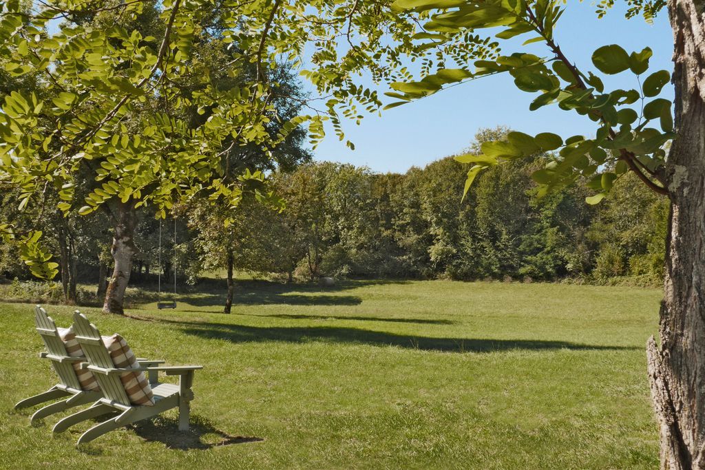 Les Champs Beaux 16 - Gallery