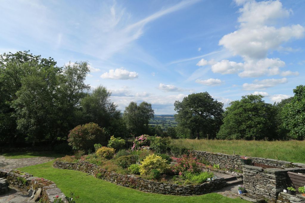 Henfaes Isaf 12 - Gallery