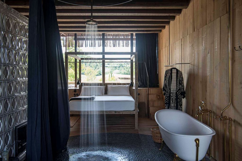 Rosa Cypria 2 - Gallery