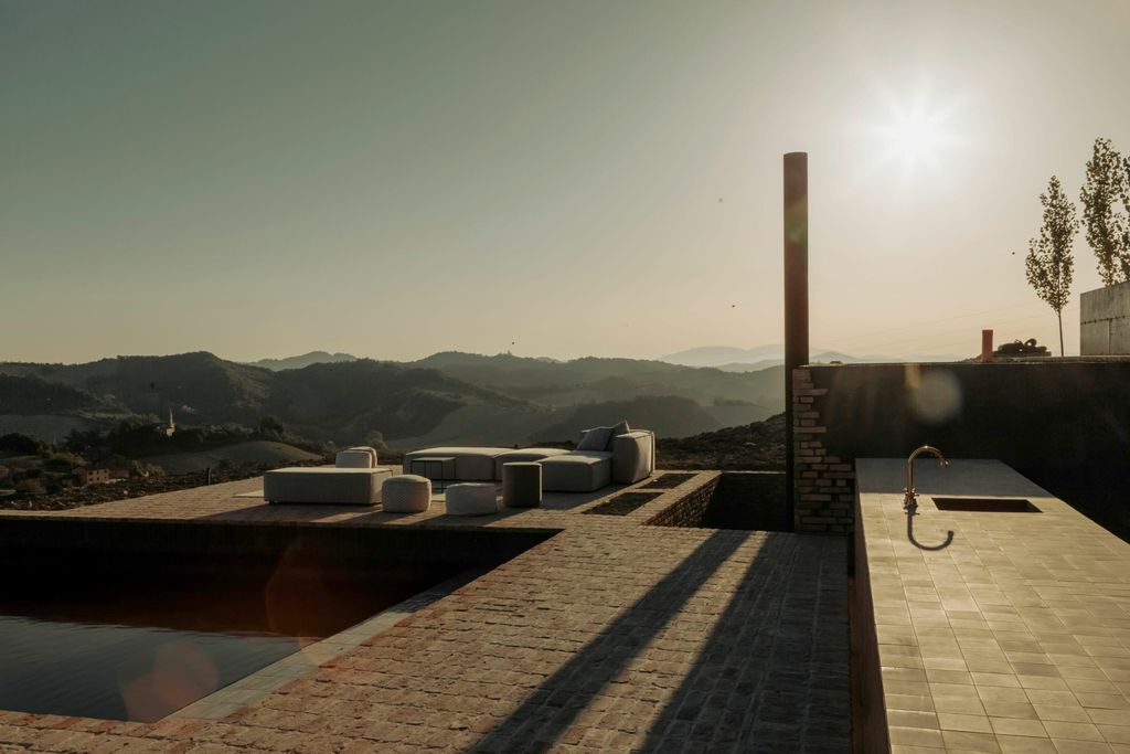 Rosa Cypria 7 - Gallery